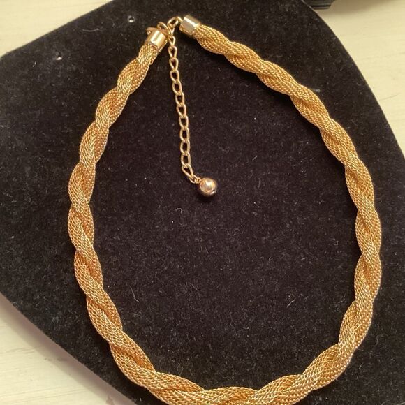 Goldtone Woven Mesh Choker Style Necklace - Picture 5 of 8